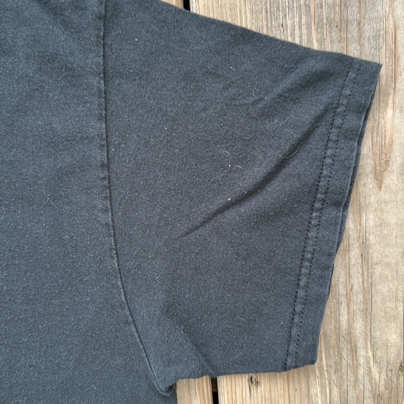 VTG 90s wolf with lighting t-shit - Picture 4 of 8